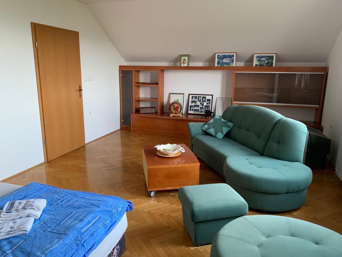 新梅斯托Wine House, Zidanica Gruden别墅 外观 照片