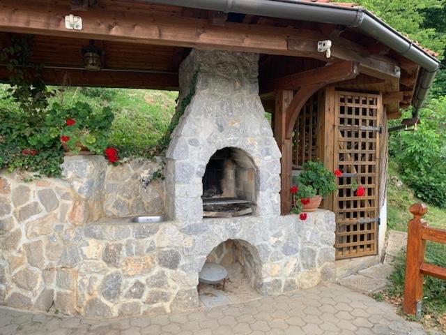 新梅斯托Wine House, Zidanica Gruden别墅 外观 照片